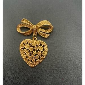 Vintage 1928 Dangling Heart With Flowers Hanging From A Bow Goldtone